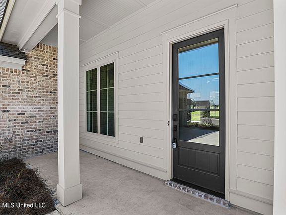 3rd image of 111 Millbridge Dr