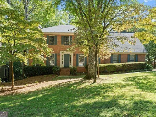 2023 Greyfield Dr NW, Kennesaw, GA 30152