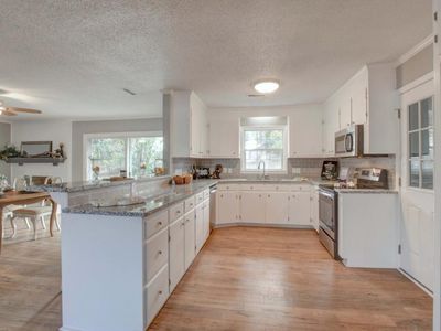 118 E 7th North St, Summerville, SC, 29483