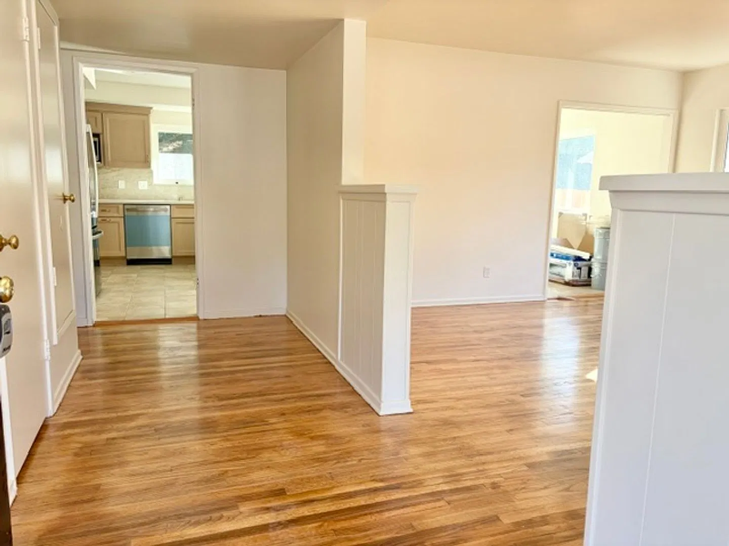 Remodeled 4 bedroom home — Photo 2