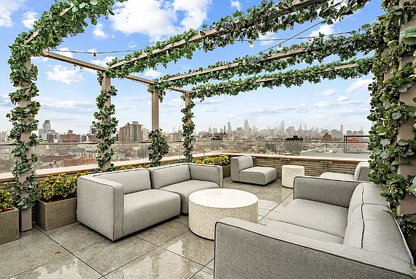 Rented by Realmart Realty LLC | media 8