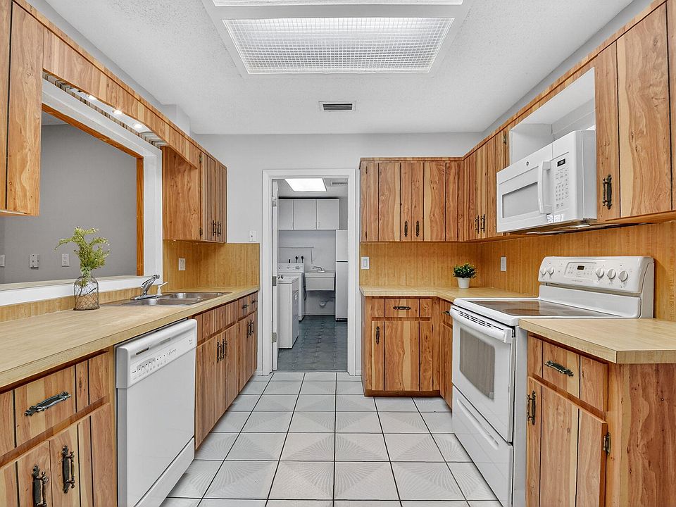 1st image of 9180 Fountain Road