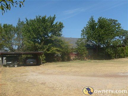 Handyman special - New roof - Lake access