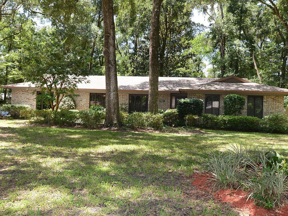1st image of 754 Fruit Cove Dr