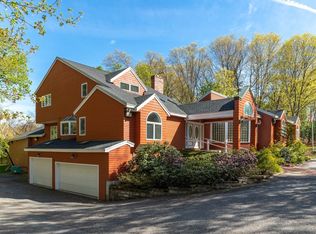 21 Drabbington Way, Weston, MA 02493