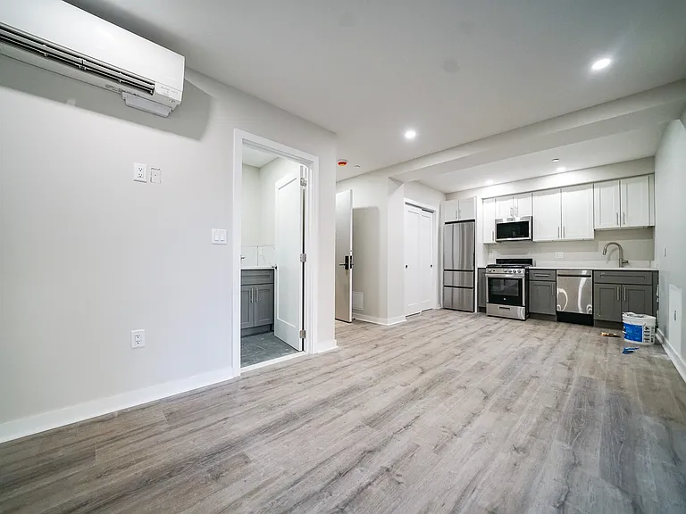 10 Blackwood St #G18 — Photo 3