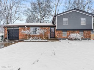 11902 Rock Spring Dr, Coldstream, KY 40245