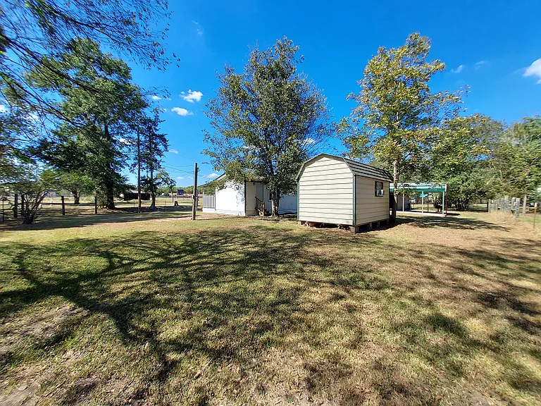 604 Mayflower Ln — Photo 24