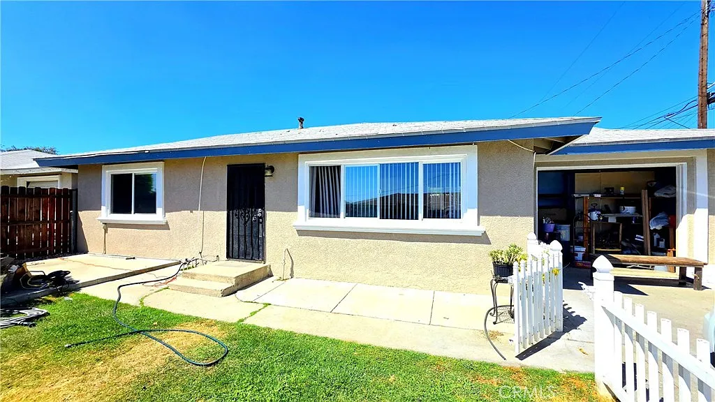 3 bed, 4010 sqft, $2,695 — Photo 1