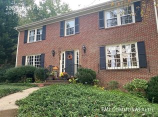 208 Surrey Rd, Charlottesville, VA 22901