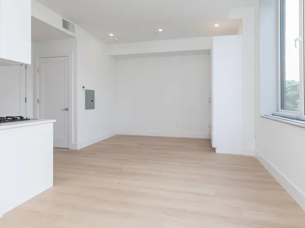 1127 Harrison Ave #217, Roxbury, MA 02119