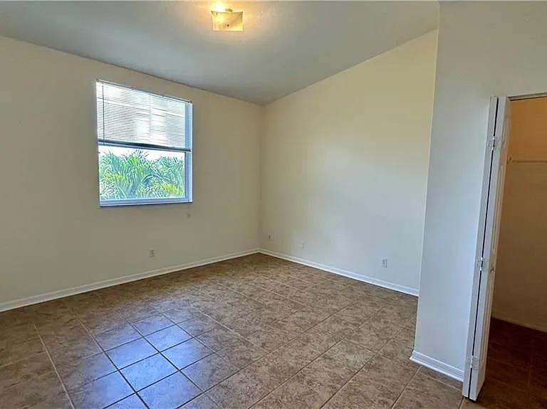 4299 Bellasol Cir #2621 — Photo 18