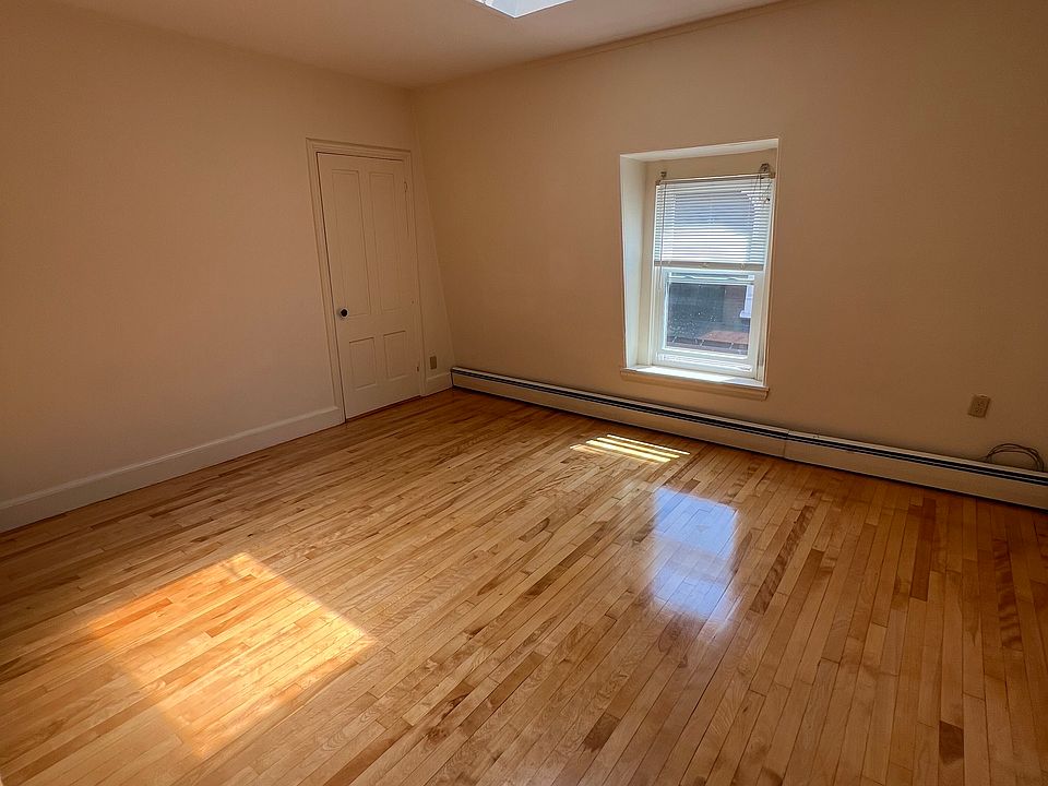 Living Room w/ Skylight