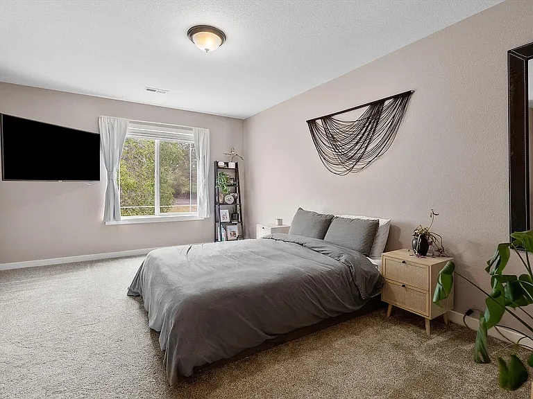 62041 NE Nates Pl — Photo 9