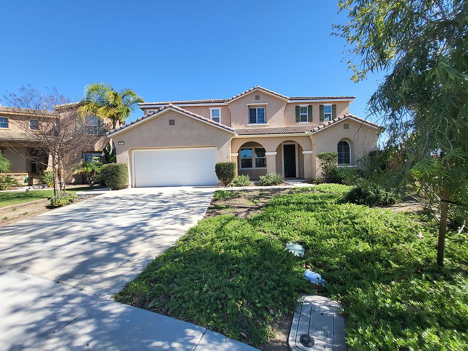 1st image of 30645 Hollybrooke Ln