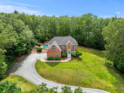 60 Camelot Drive, Bedford, NH, 03110