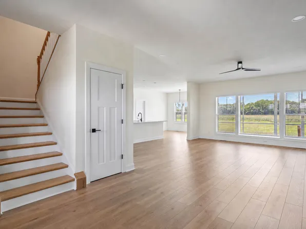 22388 Hummingbird Rd, Ellendale, DE 19941
