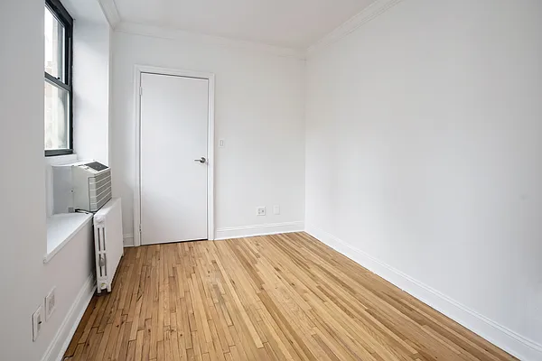 Rented by Douglas Elliman | media 4