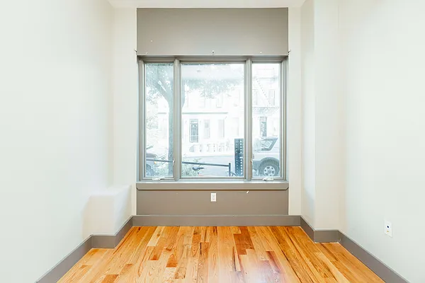 Rented by Nooklyn NYC LLC | media 64