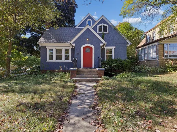 335 Saint Louis Ave, Rockford, IL 61104