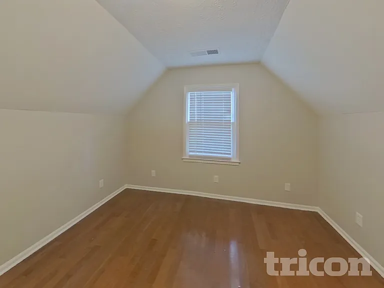245 Bentley Way — Photo 14