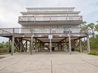 264 W 6th Ave, Gulf Shores, AL 36542
