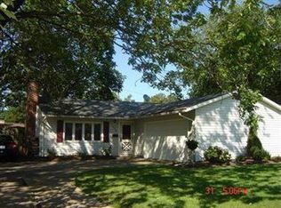 420 Nobottom Rd, Berea, OH 44017