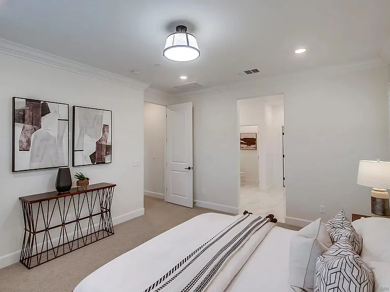 16869 Colin Ct — Photo 9