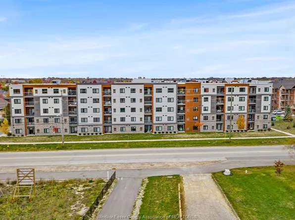 4578 Huron Church Line Rd #504, Lasalle, ON N9H 1G7