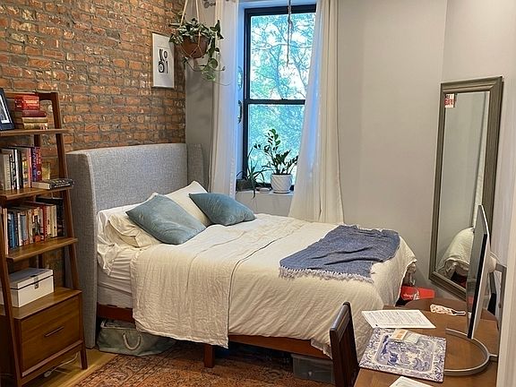 5th image of 132 Dean St #3A