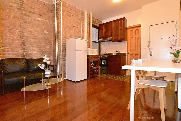 Rented by J Misrahi Realty Corp | media 3