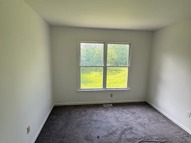 6076 Pennsylvania Dr — Photo 14
