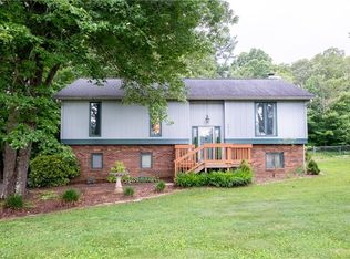 5923 Bethania Tobaccoville Rd, Pfafftown, NC 27040