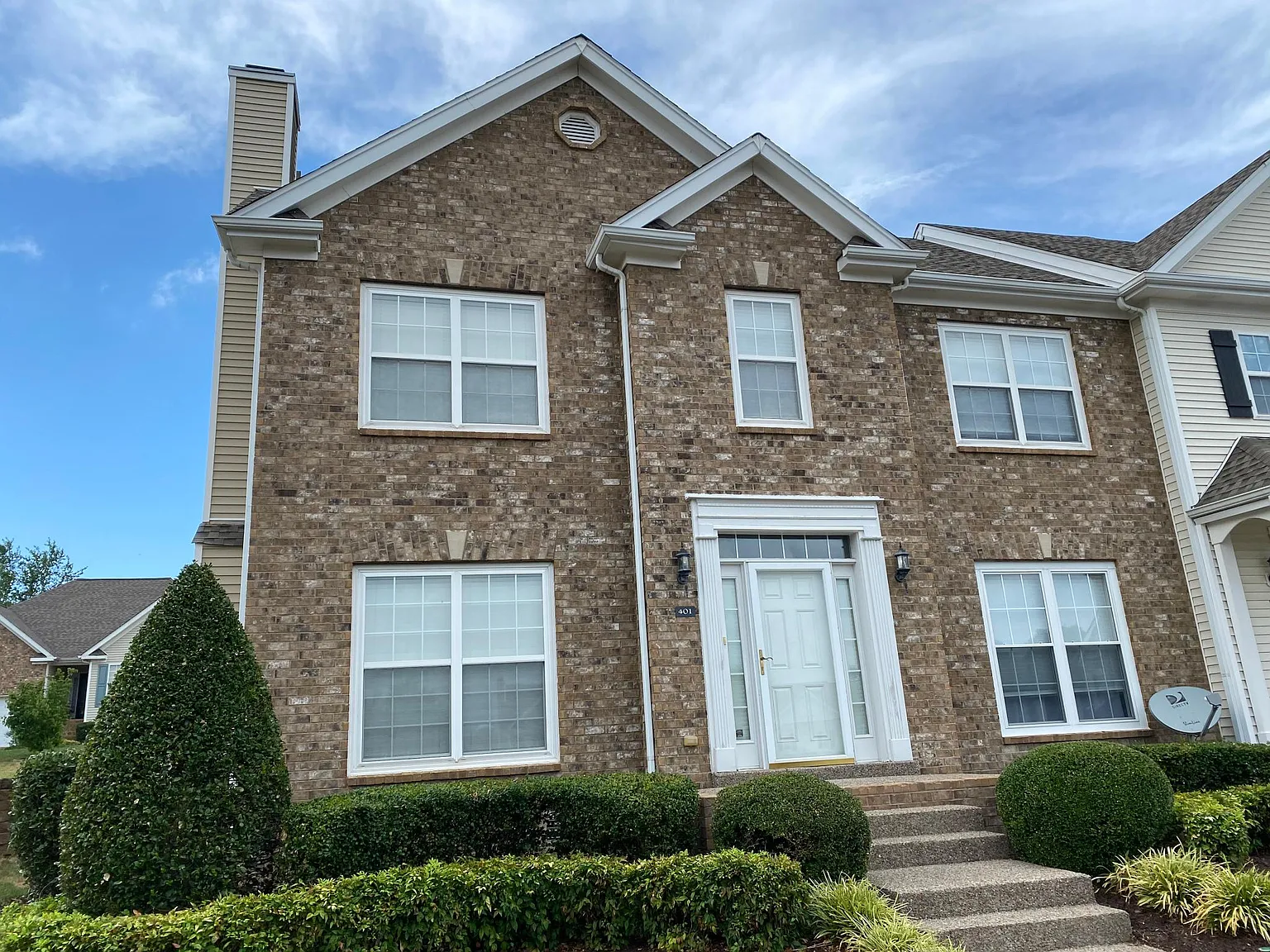 2 bed, 2.5 bath, 1236 sqft, $1,675 — Photo 1