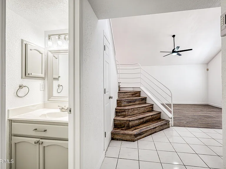 1229 Diamond Cove Pl — Photo 20