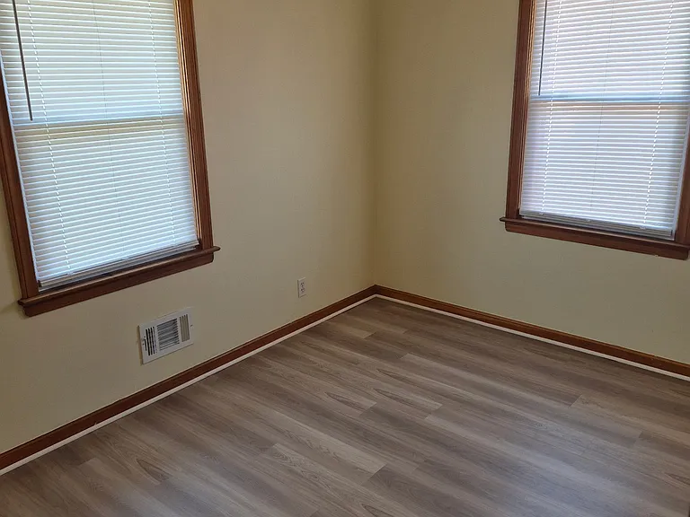 5820 Dellrose Dr — Photo 5