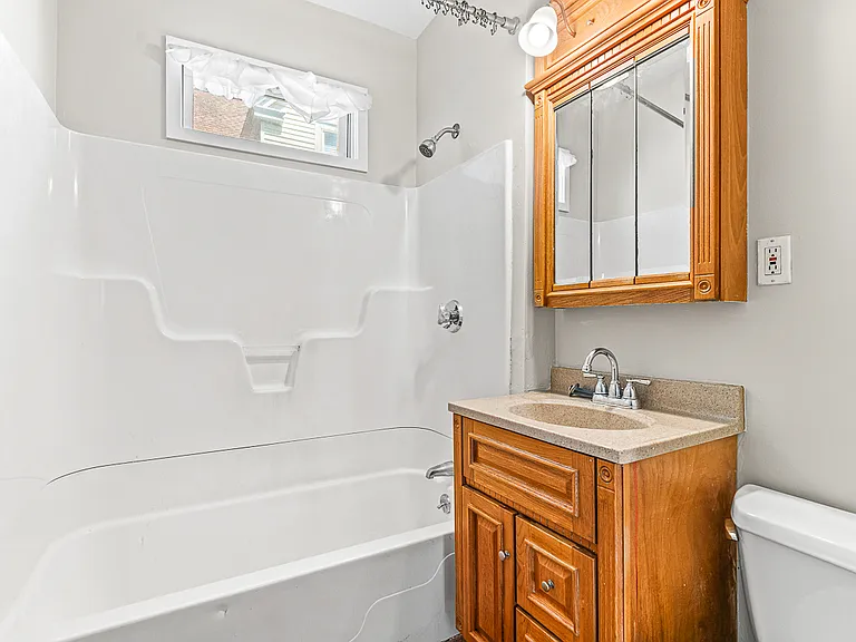 122 Grant Ave #122 — Photo 19