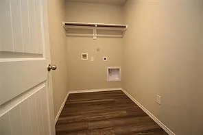 323 Pecos Dr — Photo 15