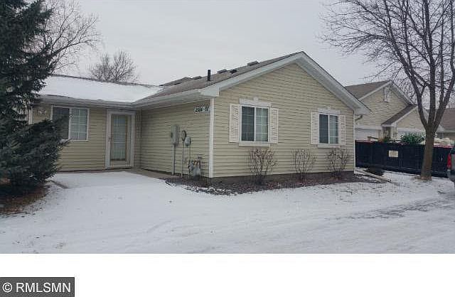 1st image of 8584 Stratford Lane