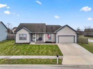 9811 E 219th Cir, Peculiar, MO 64078