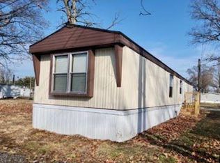 615 W 37th Ave #120, Hobart, IN 46342