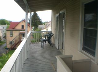 18 Russell St, Saratoga Springs, NY 12866