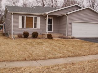 441 Lucerne Ln, Dekalb, IL 60115