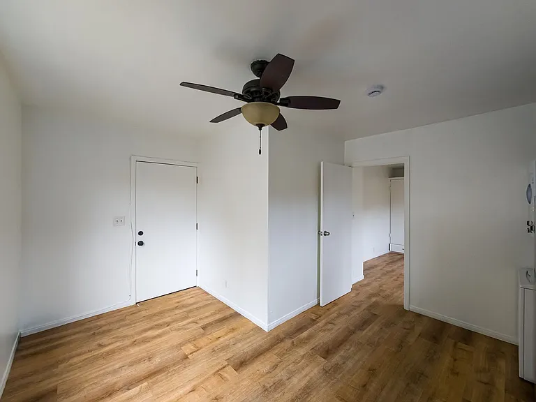 4126 Cumberland Ave — Photo 5