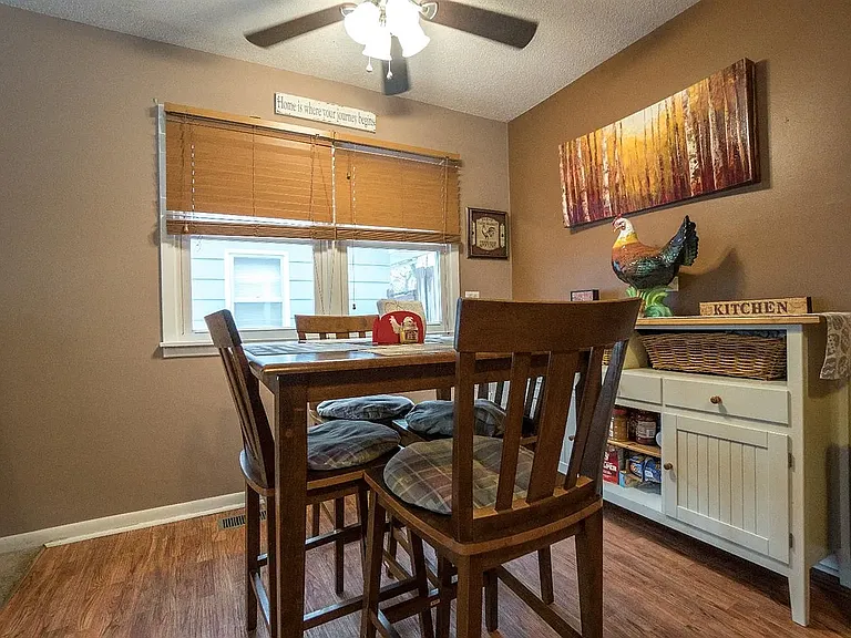 3228 Farmer Dr — Photo 5