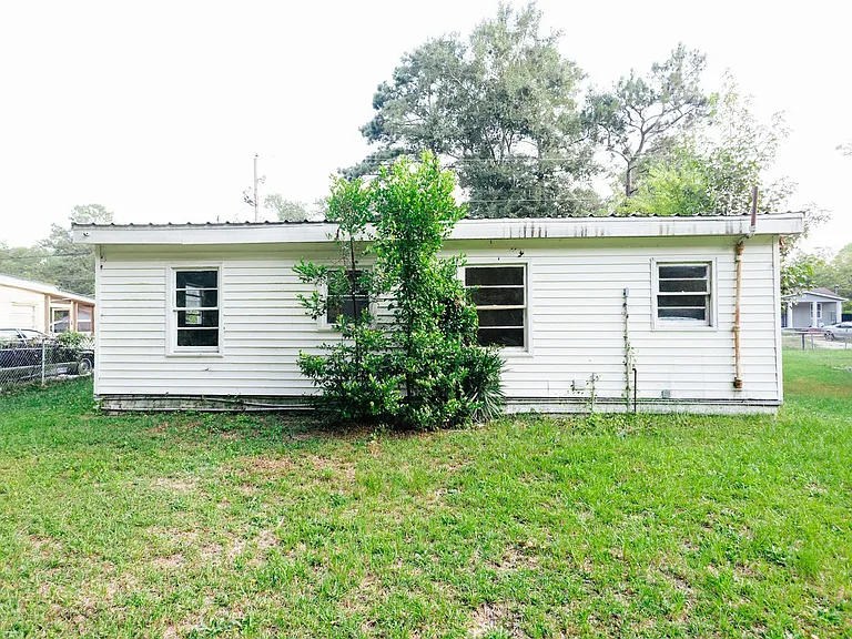 4170 Palace Ave — Photo 4