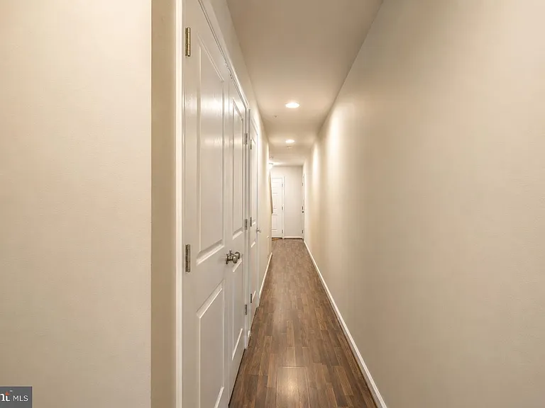22520 Phillips St #401 — Photo 12