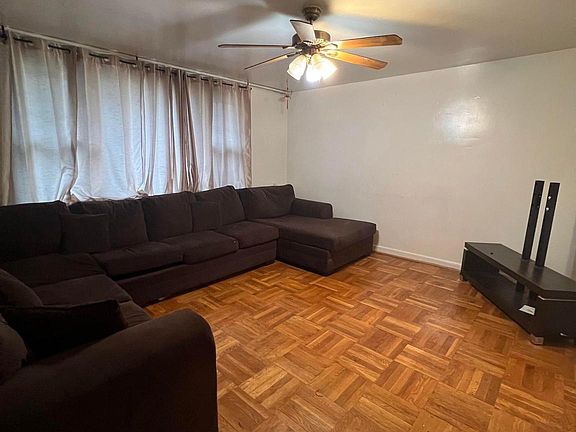 4th image of 1137 Englewood St