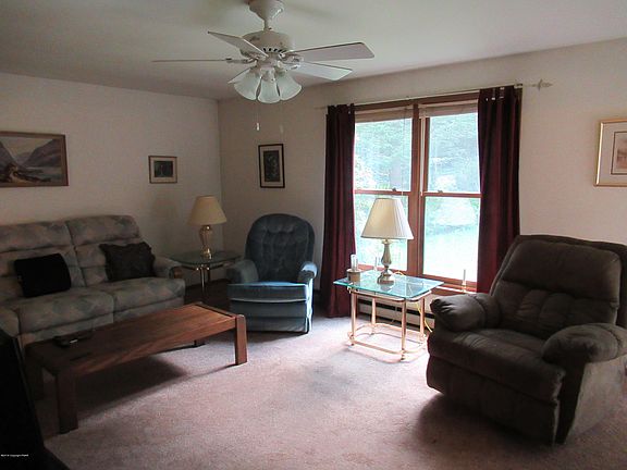 2nd image of 61 Redwood Dr