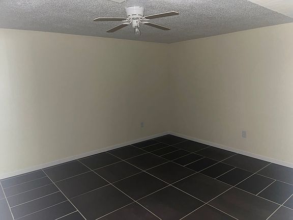 2nd image of 102 Navaho Ct #2B